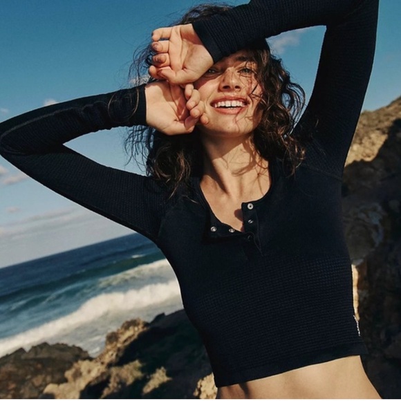 NWT FP Movement Bail Out Long Sleeve Layer Black Size M - Picture 8 of 9